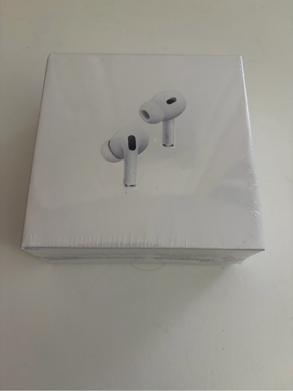 EarPods Pro (2nd Generation) - White Packaging with MagSafe charging port